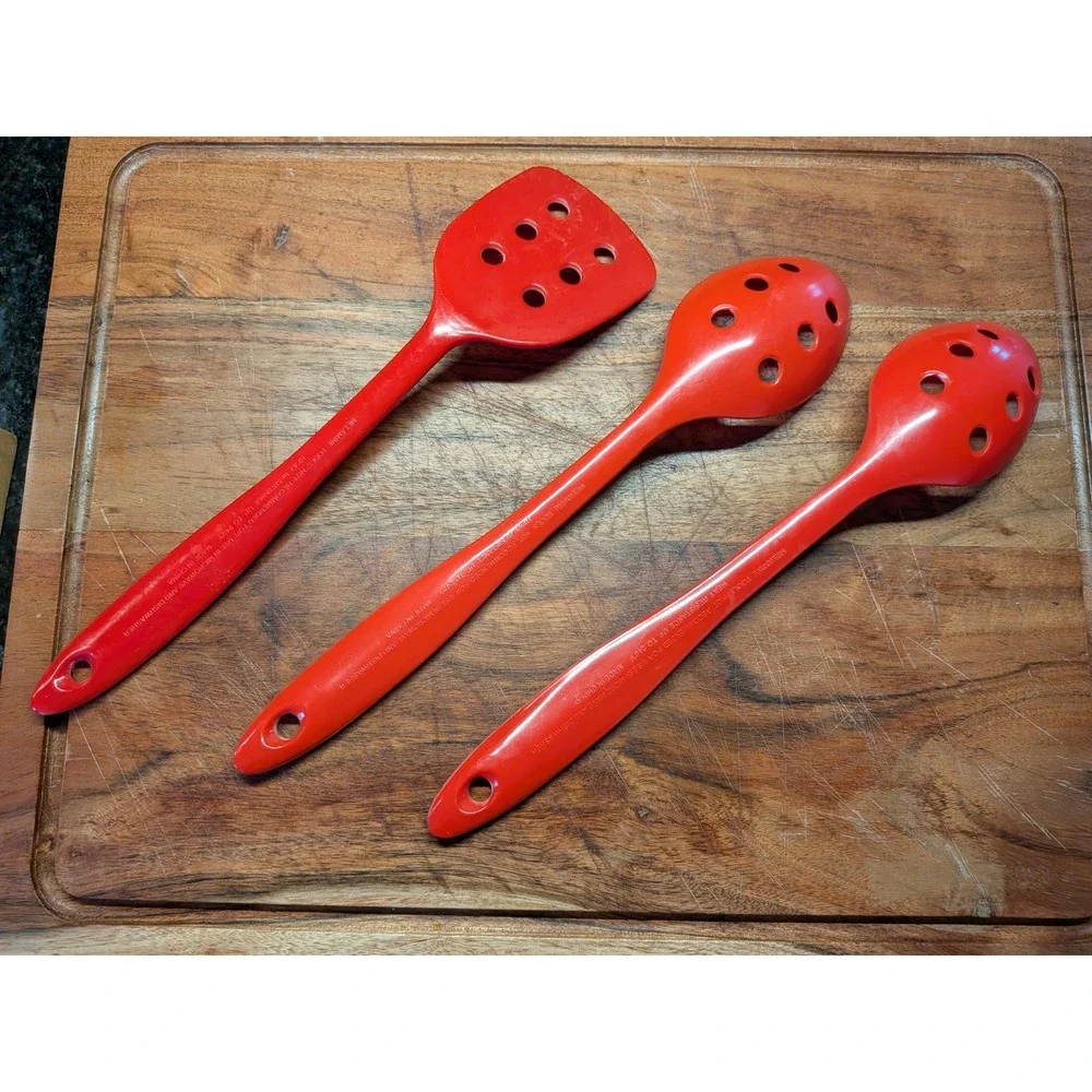 Vibrant Red Melamine Kitchen Utensil Set Slotted Spoons and Turner 3 Piece‎
